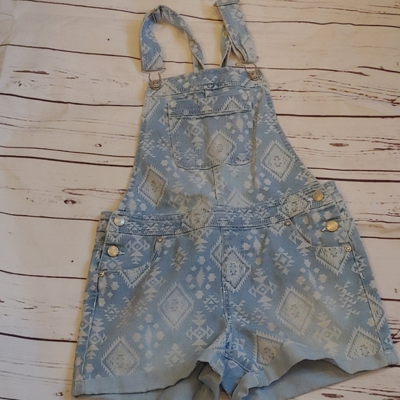 Jordache Other - Jordache overalls Girls 14/16